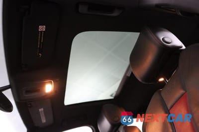 Zdjęcie 21 z 40 samochodu: 2015 AUDI S3 VIN:WAUBFGFFXF1037827 - miniatura