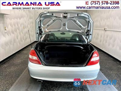 Zdjęcie 10 z 30 samochodu: 2007 MERCEDES-BENZ SLK 350 VIN:WDBWK56F07F154551 - miniatura