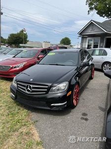 2013 MERCEDES-BENZ C 250 WDDGF4HB9DR248698 - główne zdjęcie licytacji z USA - miniatura