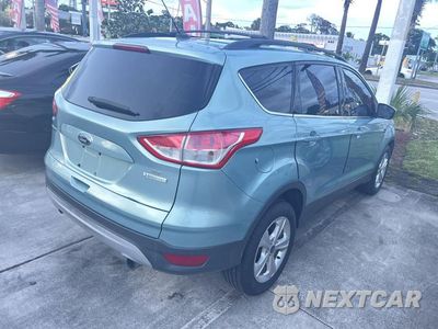 Trzecie zdjęcie samochodu z tyłu: 2013 FORD ESCAPE SE VIN:1FMCU0GX1DUC41774 - miniatura