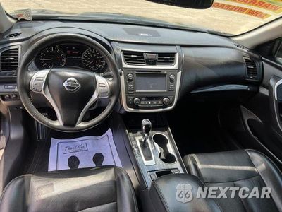 Zdjęcie 10 z 11 samochodu: 2016 NISSAN ALTIMA 2.5 VIN:1N4AL3AP7GC127383 - miniatura