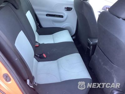Zdjęcie 30 z 45 samochodu: 2013 TOYOTA PRIUS C VIN:JTDKDTB3XD1046053 - miniatura