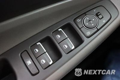 Zdjęcie 25 z 54 samochodu: 2020 HYUNDAI SANTA FE SE VIN:5NMS2CAD6LH153234 - miniatura