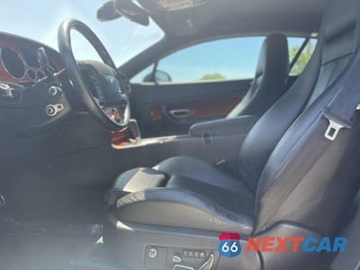 Zdjęcie 19 z 23 samochodu: 2005 BENTLEY CONTINENTAL GT VIN:SCBCR63W65C027606 - miniatura