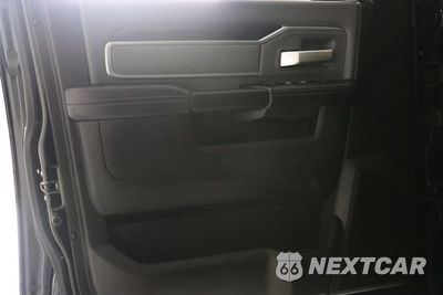 Zdjęcie 17 z 50 samochodu: 2020 RAM 3500 BIG HORN VIN:3C63RRHL5LG292161 - miniatura