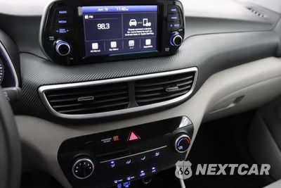 Zdjęcie 31 z 50 samochodu: 2019 HYUNDAI TUCSON SE VIN:KM8J23A44KU850920 - miniatura