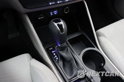 Zdjęcie 30 z 50 samochodu: 2019 HYUNDAI TUCSON SE VIN:KM8J23A44KU850920 - miniatura
