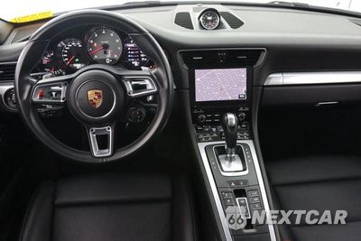 Zdjęcie 33 z 45 samochodu: 2017 PORSCHE 911 CARRERA S VIN:WP0AB2A97HS122751 - miniatura