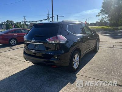 Trzecie zdjęcie samochodu z tyłu: 2016 NISSAN ROGUE S VIN:5N1AT2MT5GC749229 - miniatura