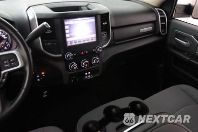 Zdjęcie 32 z 50 samochodu: 2020 RAM 3500 BIG HORN VIN:3C63RRHL5LG292161 - miniatura