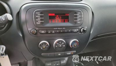 Zdjęcie 21 z 23 samochodu: 2014 KIA SOUL VIN:KNDJN2A20E7701170 - miniatura