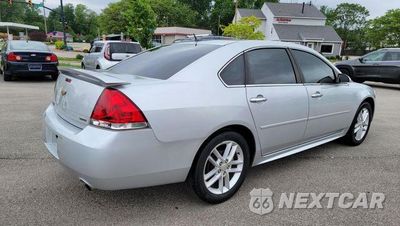 Trzecie zdjęcie samochodu z tyłu: 2016 CHEVROLET IMPALA LIMITED LTZ VIN:2G1WC5E38G1117057 - miniatura