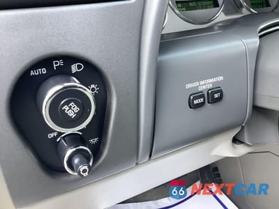Zdjęcie 46 z 51 samochodu: 2005 BUICK RENDEZVOUS CX VIN:3G5DA03E65S517493 - miniatura