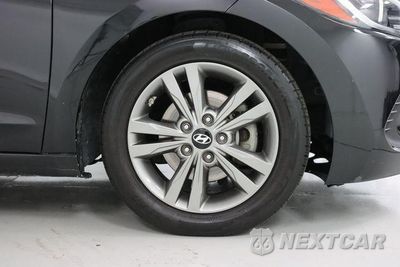 Zdjęcie 9 z 47 samochodu: 2018 HYUNDAI ELANTRA SEL VIN:5NPD84LF4JH256549 - miniatura