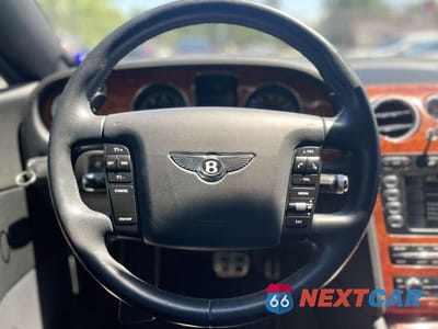Zdjęcie 14 z 23 samochodu: 2005 BENTLEY CONTINENTAL GT VIN:SCBCR63W65C027606 - miniatura