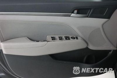 Zdjęcie 20 z 47 samochodu: 2018 HYUNDAI ELANTRA SEL VIN:5NPD84LF4JH256549 - miniatura