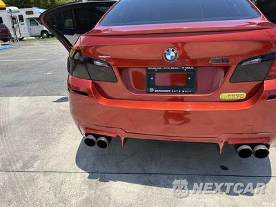 Piąte zdjęcie samochodu w środku: 2013 BMW M5 VIN:WBSFV9C57DC773911 - miniatura