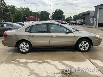 Zdjęcie 8 z 47 samochodu: 2003 FORD TAURUS SES VIN:1FAFP55213G168731 - miniatura