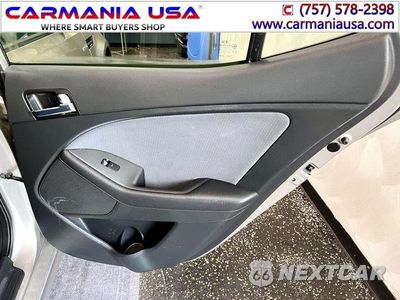 Zdjęcie 20 z 30 samochodu: 2013 KIA OPTIMA HYBRID VIN:KNAGM4AD1D5053257 - miniatura