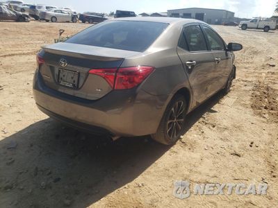 Czwarte zdjęcie samochodu z boku: 2019 TOYOTA COROLLA L VIN:5YFBURHE6KP878946 - miniatura