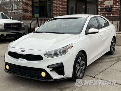 Drugie zdjęcie samochodu z przodu: 2020 KIA FORTE FE VIN:3KPF24AD8LE142816 - miniatura