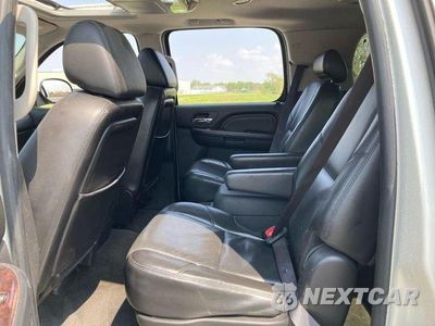 Zdjęcie 19 z 22 samochodu: 2009 GMC YUKON XL DENALI VIN:1GKFK06249R203936 - miniatura