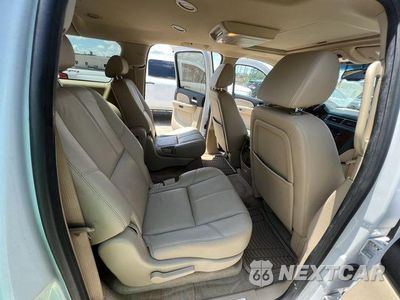 Zdjęcie 11 z 14 samochodu: 2008 CHEVROLET SUBURBAN C1500 LS VIN:3GNFC16038G174691 - miniatura