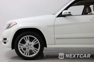 Zdjęcie 13 z 49 samochodu: 2015 MERCEDES-BENZ GLK 350 VIN:WDCGG5HB7FG339653 - miniatura