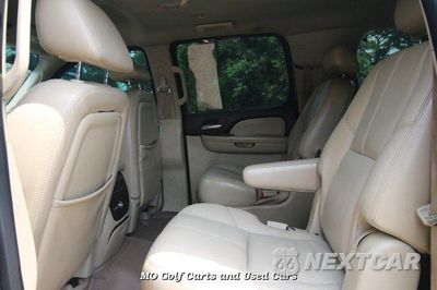 Zdjęcie 10 z 14 samochodu: 2007 GMC YUKON XL DENALI VIN:1GKFK66857J275022 - miniatura