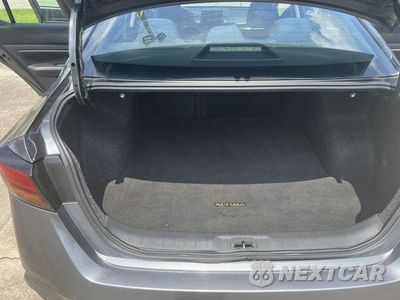 Zdjęcie 9 z 12 samochodu: 2019 NISSAN ALTIMA S VIN:1N4BL4BV8KN313065 - miniatura