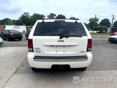 Czwarte zdjęcie samochodu z boku: 2007 JEEP GRAND CHEROKEE LIMITED VIN:1J8HR58277C590596 - miniatura