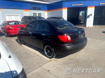 Trzecie zdjęcie samochodu z tyłu: 2007 KIA RIO BASE VIN:KNADE123X76199482 - miniatura