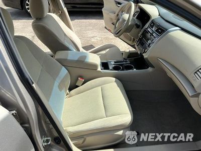 Zdjęcie 9 z 12 samochodu: 2014 NISSAN ALTIMA 2.5 VIN:1N4AL3AP0EC118618 - miniatura