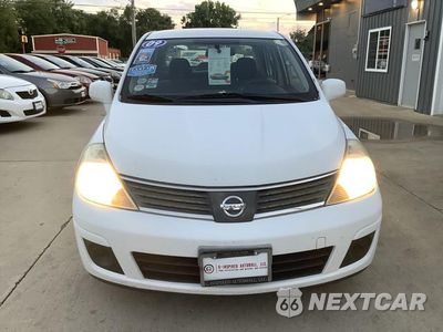 Drugie zdjęcie samochodu z przodu: 2009 NISSAN VERSA S VIN:3N1BC11E59L485125 - miniatura