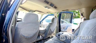Zdjęcie 11 z 12 samochodu: 1999 GMC SUBURBAN K2500 VIN:3GKGK26R4XG505804 - miniatura