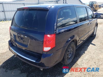 Czwarte zdjęcie samochodu z boku: 2014 DODGE GRAND CARAVAN SE VIN:2C4RDGBGXER299346 - miniatura