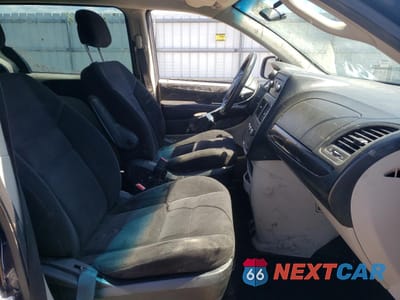 Piąte zdjęcie samochodu w środku: 2014 DODGE GRAND CARAVAN SE VIN:2C4RDGBGXER299346 - miniatura