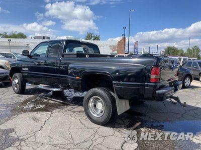Trzecie zdjęcie samochodu z tyłu: 1999 DODGE RAM 3500 VIN:1B7MF3363XJ608181 - miniatura