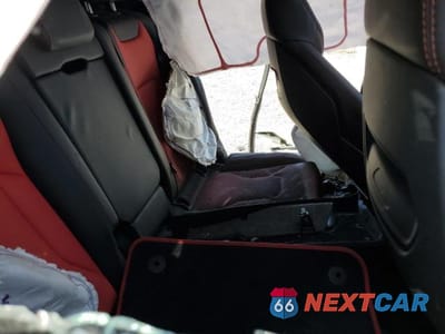 Zdjęcie 6 z 10 samochodu: 2021 LAMBORGHINI URUS VIN:ZPBUA1ZL4MLA13798 - miniatura