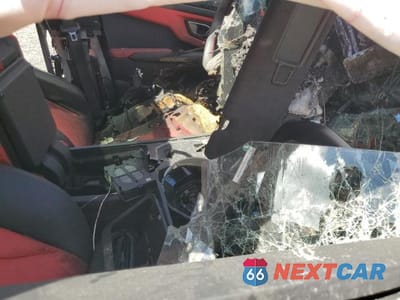 Piąte zdjęcie samochodu w środku: 2021 LAMBORGHINI URUS VIN:ZPBUA1ZL4MLA13798 - miniatura