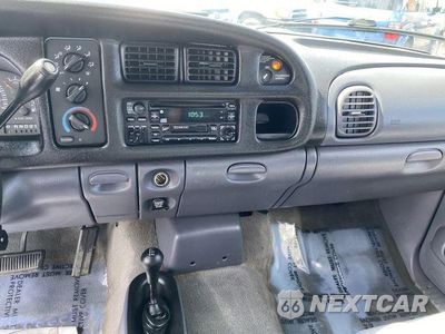 Zdjęcie 8 z 30 samochodu: 1999 DODGE RAM 3500 VIN:1B7MF3363XJ608181 - miniatura
