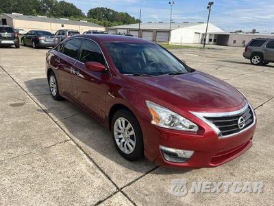Czwarte zdjęcie samochodu z boku: 2015 NISSAN ALTIMA 2.5 VIN:1N4AL3AP9FN321898 - miniatura