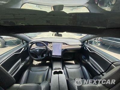 Zdjęcie 12 z 17 samochodu: 2018 TESLA MODEL S VIN:5YJSA1E26JF292455 - miniatura