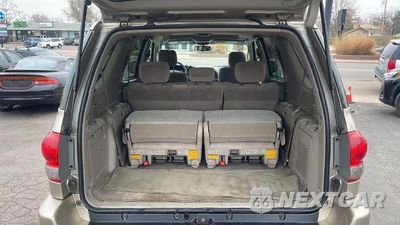 Zdjęcie 17 z 19 samochodu: 2006 TOYOTA SEQUOIA SR5 VIN:5TDBT44A06S274783 - miniatura