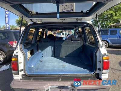 Zdjęcie 6 z 16 samochodu: 1997 FORD EXPLORER VIN:1FMDU34X8VZB22571 - miniatura