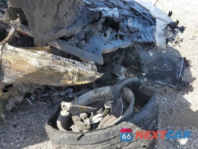 Zdjęcie 9 z 10 samochodu: 2021 LAMBORGHINI URUS VIN:ZPBUA1ZL4MLA13798 - miniatura