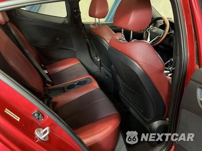 Zdjęcie 16 z 30 samochodu: 2013 HYUNDAI VELOSTER VIN:KMHTC6AD2DU174090 - miniatura