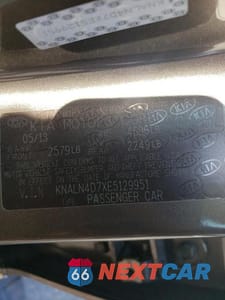 Zdjęcie 10 z 10 samochodu: 2014 KIA CADENZA PREMIUM VIN:KNALN4D7XE5129951 - miniatura