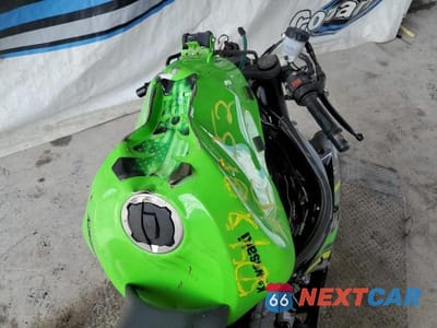 Piąte zdjęcie samochodu w środku: 2019 KAWASAKI ZX636 K VIN:JKBZXJG14KA001257 - miniatura