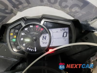 Zdjęcie 8 z 13 samochodu: 2022 KAWASAKI ZX636 K VIN:JKBZXJH13NA013449 - miniatura